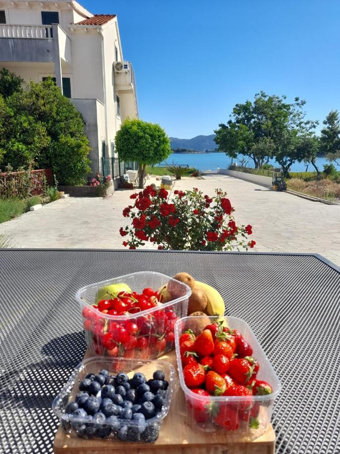 Apartmani Urlic Sreser Exterior foto