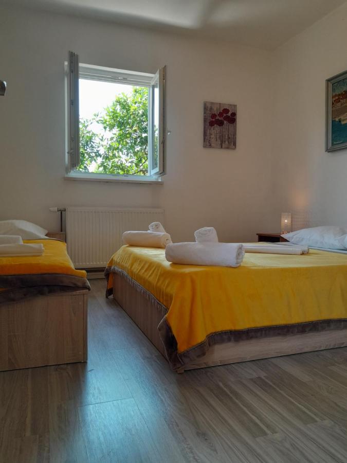 Apartmani Urlic Sreser Exterior foto