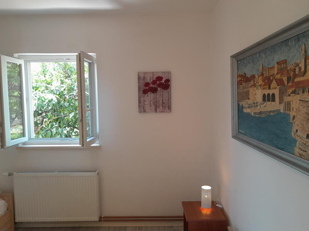 Apartmani Urlic Sreser Exterior foto