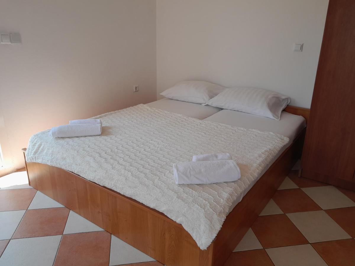 Apartmani Urlic Sreser Exterior foto
